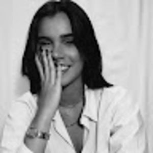 Meet your Posher, Maria helena